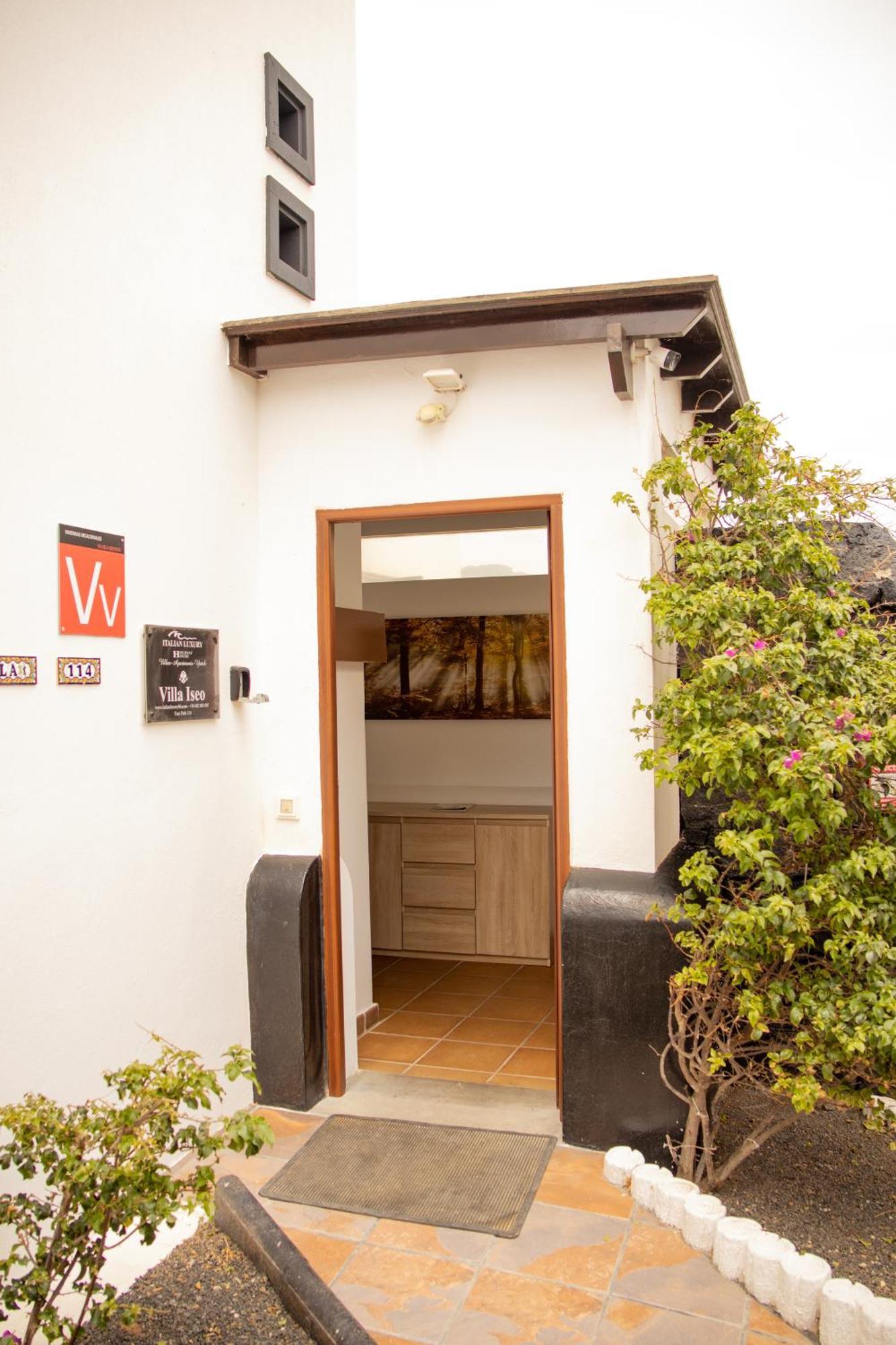 Villa Iseo Playa Blanca  Exterior photo